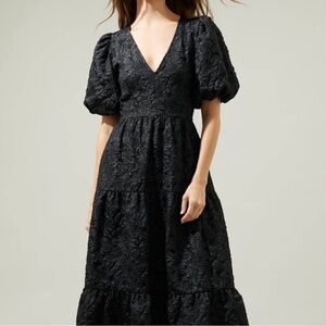 Sugarlips Arielle Jacquard V Neck Short Puff Sleeve Tiered Maxi Dress